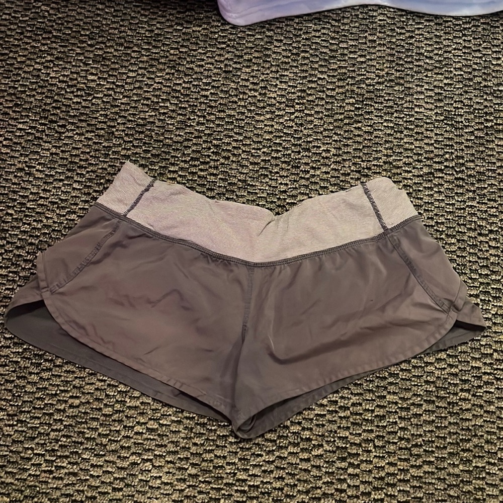 Lululemon Size 2/4 running shorts!